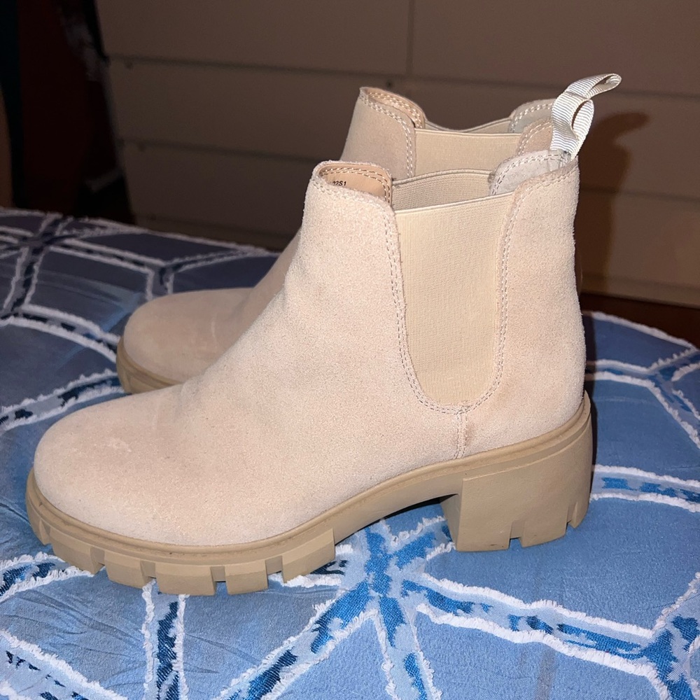 Steve Madden boots